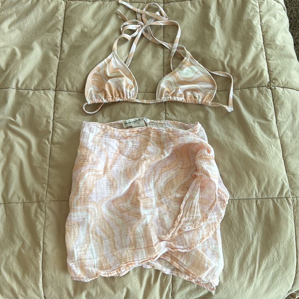 Wrap around bikini top + skirt